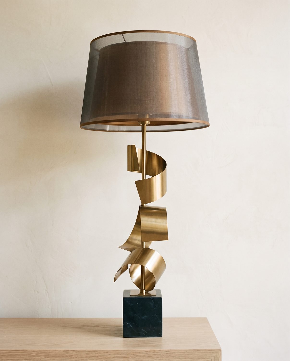 Table lamp, brass spiral, smoke shade